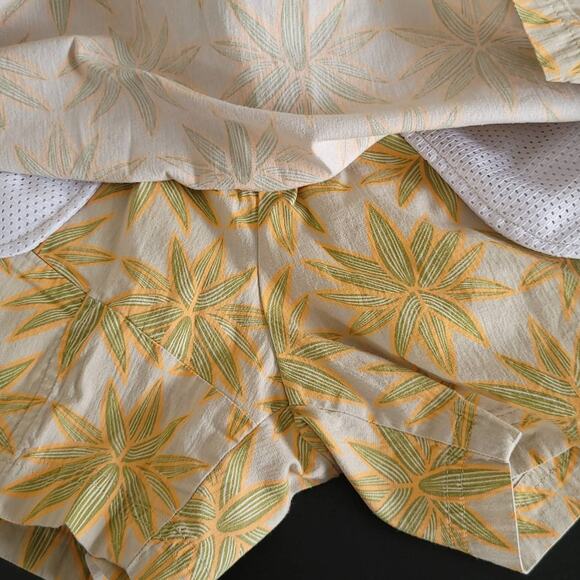 ExOfficio Printed Skort Tan Floral Pockets Hidden Shorts Side Zip Women 8 - Picture 5 of 10